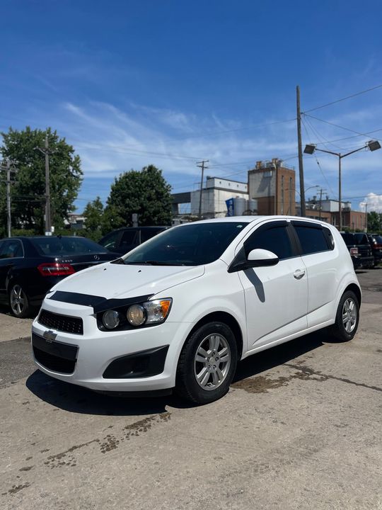 Chevrolet Sonic 2015 - Image 1