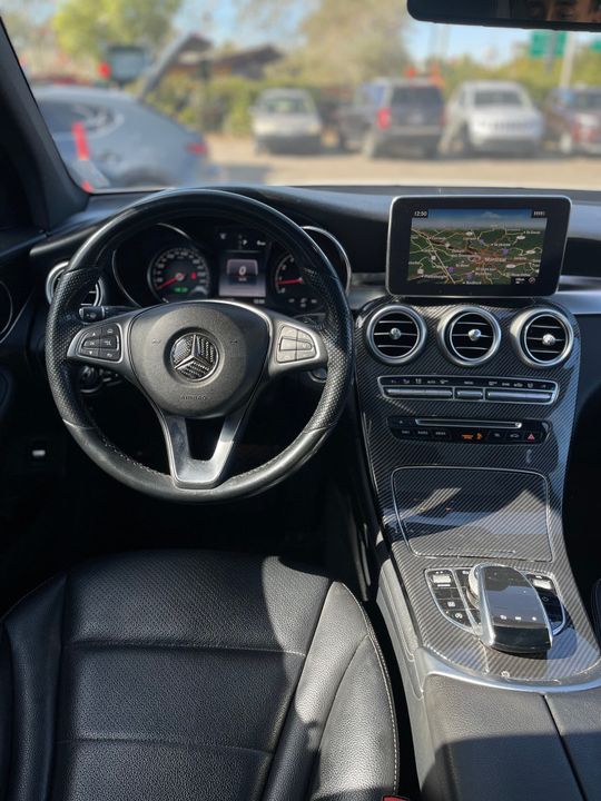 Mercedes-Benz GLC-Class 2017 - Image 15