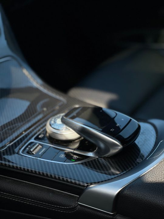 Mercedes-Benz GLC-Class 2017 - Image 17