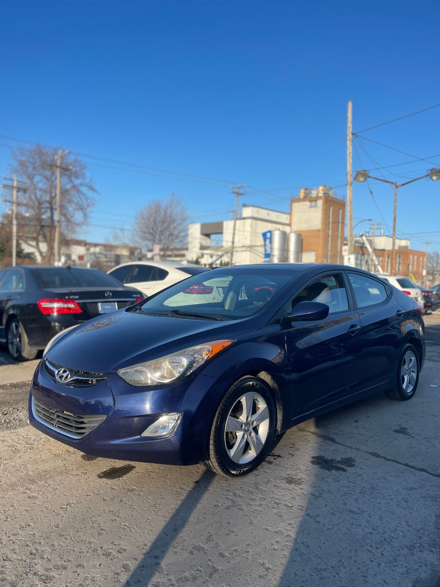 Hyundai Elantra 2013 - Thumbnail 1